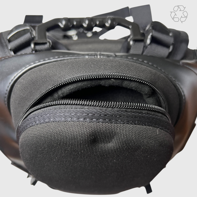 Oakley Kitchen Sink Backpack 'Stealth Black' One Size Pre-Owned