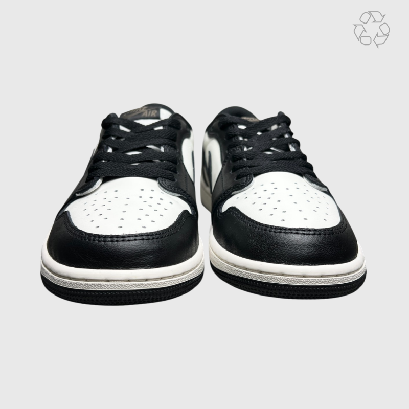 Air Jordan 1 Retro Low OG 'Mocha' Size 9.5 Pre-Owned