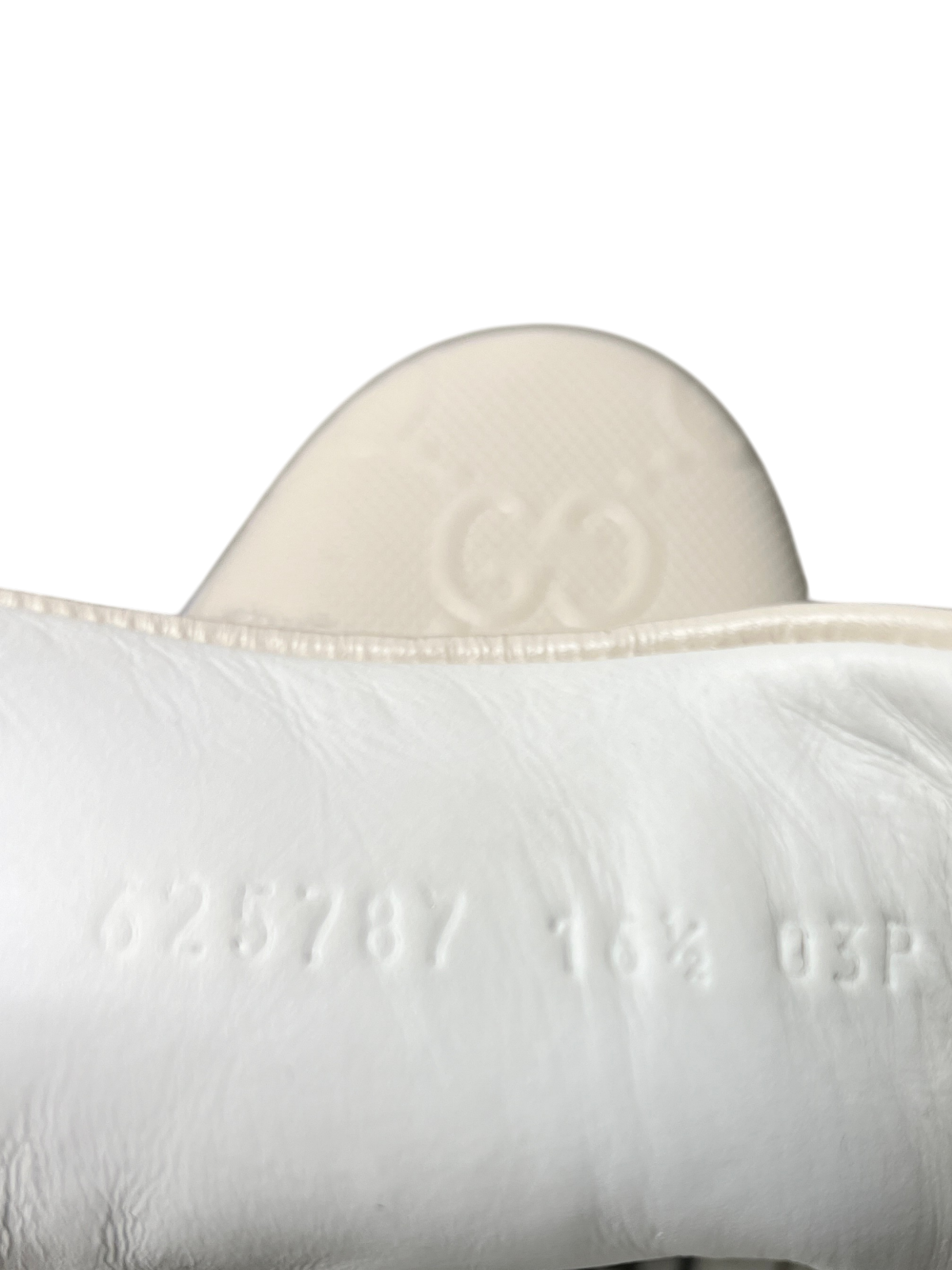 Gucci Ace 'GG Embossed - Cream/White' Size 17 Pre-Owned