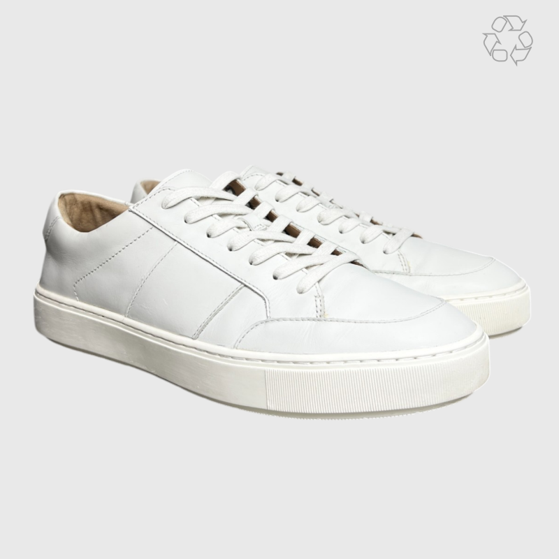 Vince 'Off White' Classic Leather Sneaker Size 11 Pre-Owned