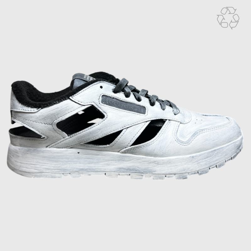 Maison Margiela x Reebok Classic Leather Tabi DQ Low 'Whiteout' Size 11.5 Pre-Owned