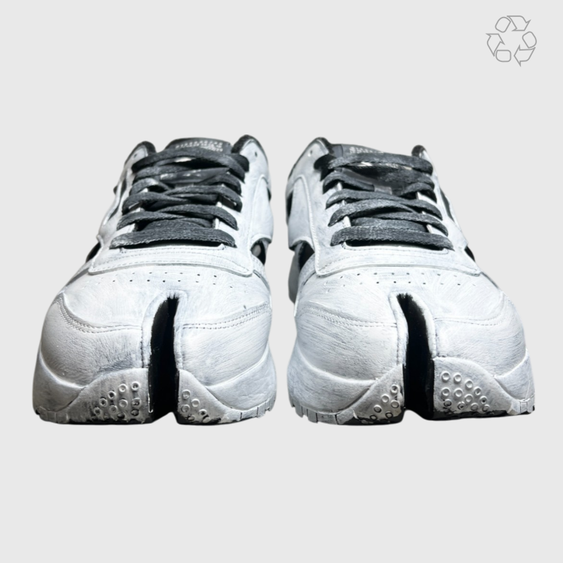 Maison Margiela x Reebok Classic Leather Tabi DQ Low 'Whiteout' Size 11.5 Pre-Owned