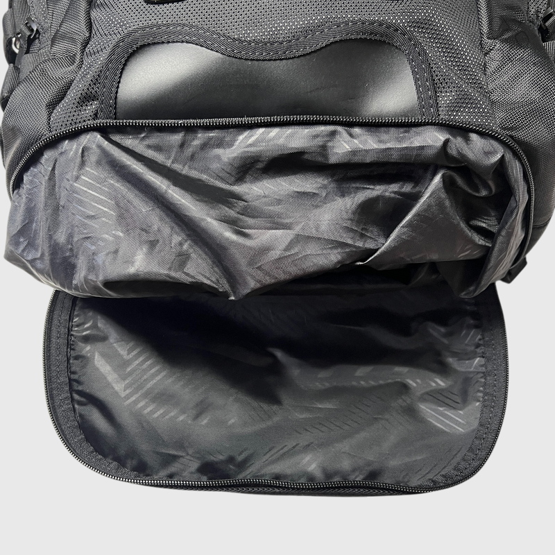 Oakley Kitchen Sink Backpack 'Stealth Black' One Size Pre-Owned