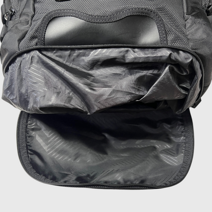 Oakley Kitchen Sink Backpack 'Stealth Black' One Size Pre-Owned