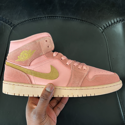 Air Jordan 1 Mid 'Coral Gold' SS19 Size 11 Pre-Owned