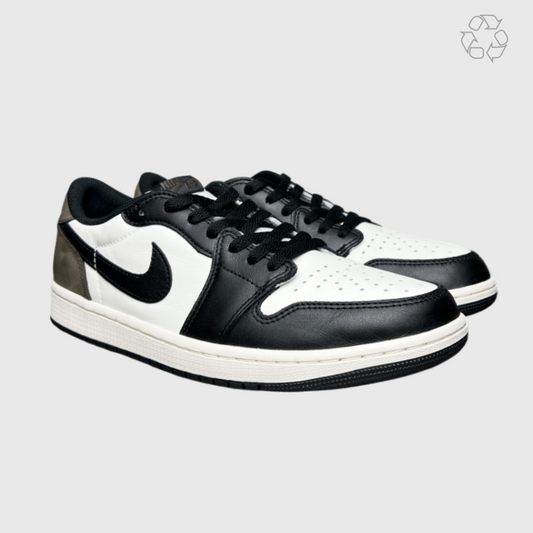 Air Jordan 1 Retro Low OG 'Mocha' Size 9.5 Pre-Owned