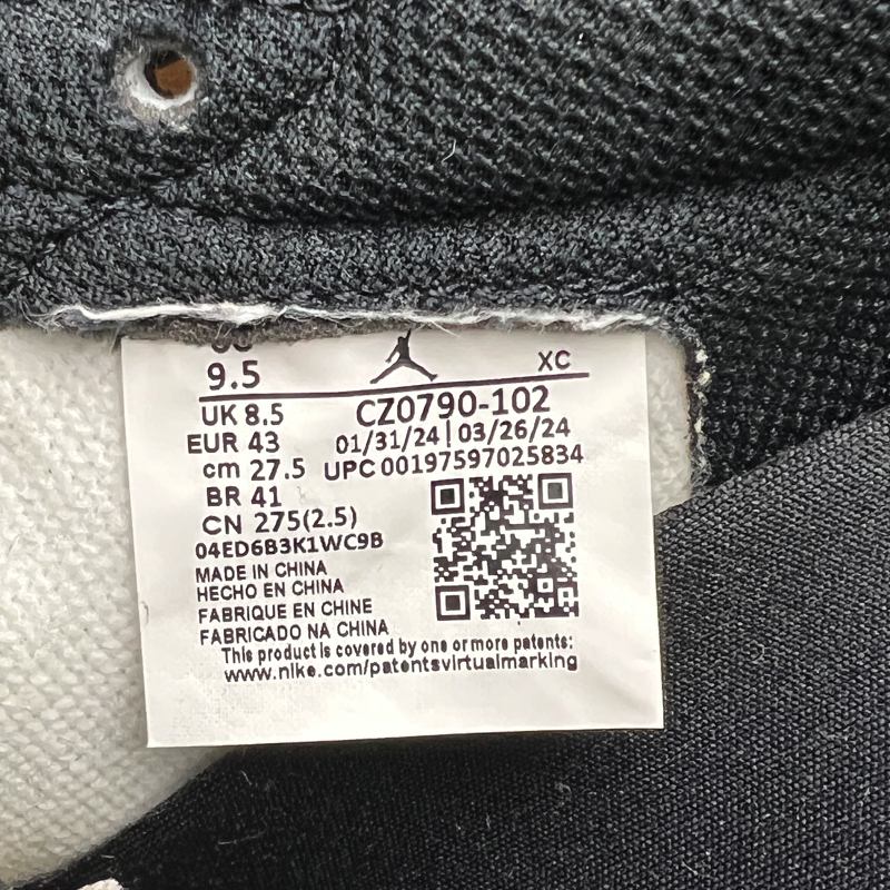 Air Jordan 1 Retro Low OG 'Mocha' Size 9.5 Pre-Owned