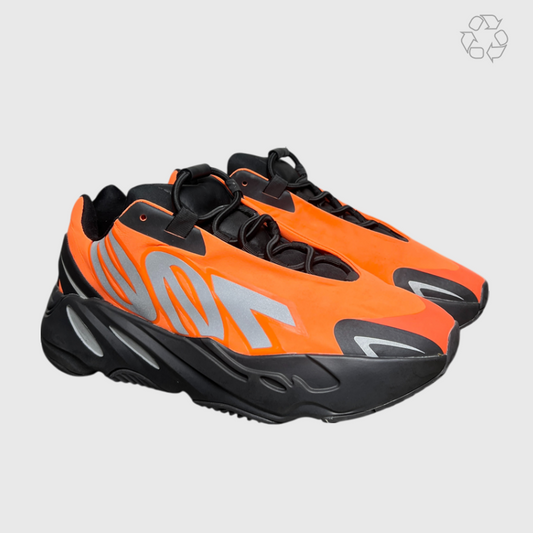 Yeezy x Adidas Boost 700 MNVN 'Orange' FV3258 Size 8.5 Pre-Owned