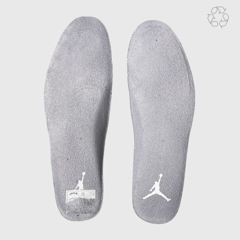 2021 Air Jordan 11 Retro 'Cool Grey' Size 9.5 Pre-Owned