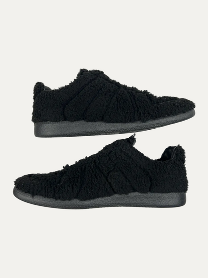 Maison Margiela Shearling Replica Gat Low Top Sneaker 'Black' Size 41 Pre-Owned