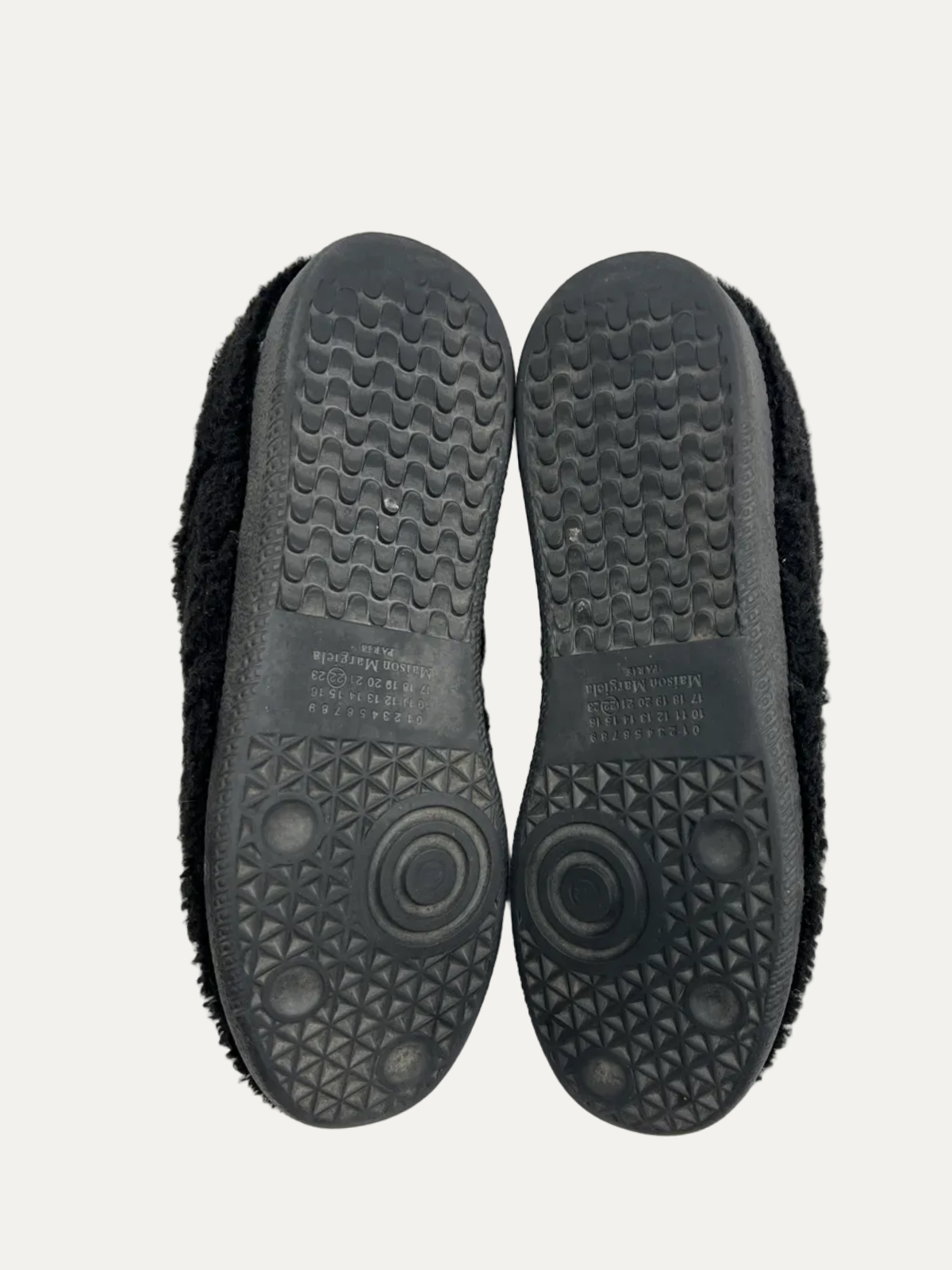 Maison Margiela Shearling Replica Gat Low Top Sneaker 'Black' Size 41 Pre-Owned