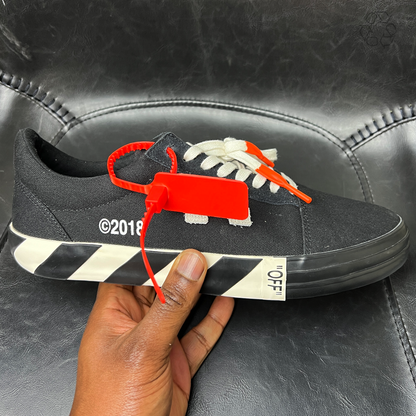 Off-White Vulc Low Top Sneaker 'Black' SS18 Size 44 Pre-Owned